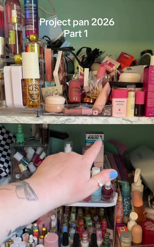 I can’t wait to have less makeup lolz ✨.            #projectpan #makeup #makeupcollection #organizewithme #makeupreview 