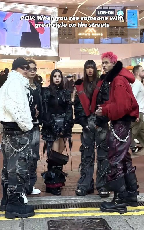 Tag your fashion friends! . SSN V.05: LEGENDS OF NIGHT . #Streetwear #outfitinspiration #explorepage #Style