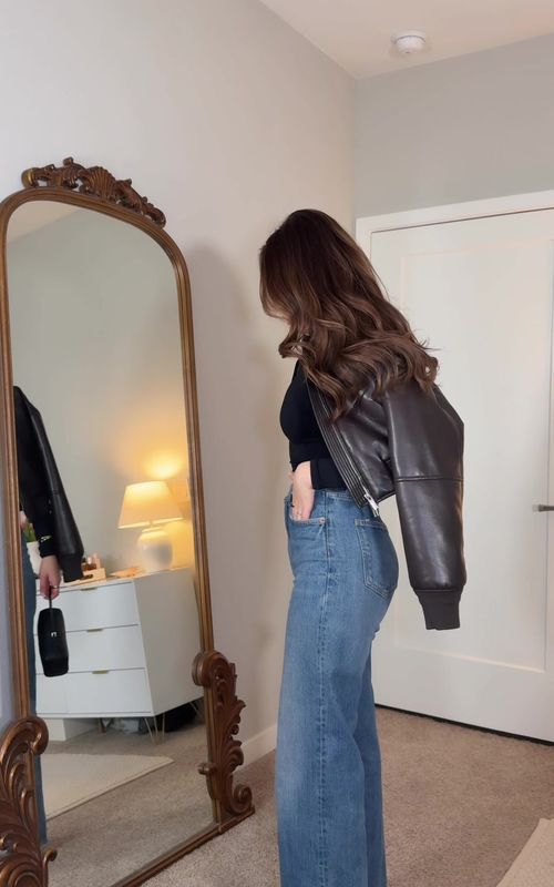 Ootd <3  Top, bag and heels from @Amazon I have them 🔗 for you girls  Jeans @ZARA  Jacket @Aritzia  #ootd #ootdinspo #ootdfashion #ootdinspiration #outfit 