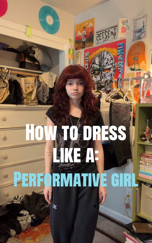 How to dress as a performative girl #fitcheck #OOTD #outfitinspo #fyp #redhair 