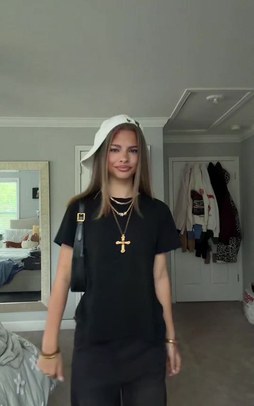 they can smell the legacyyy #swag #music #outfitinspo #newswag 