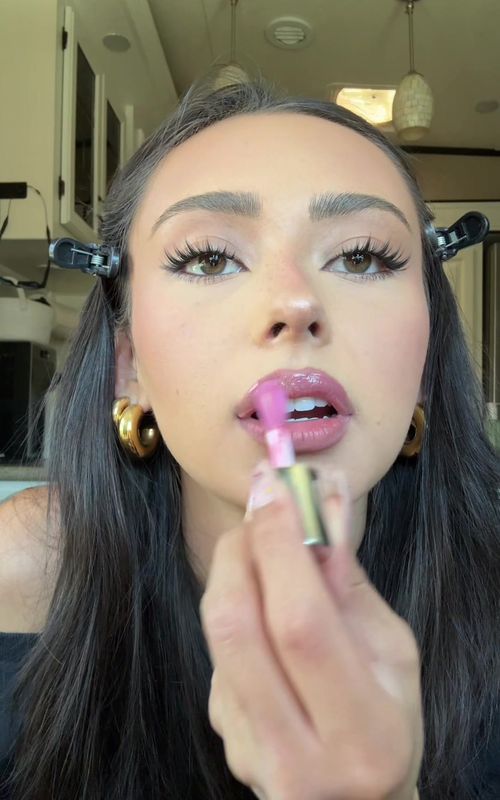 how to do your makeup so good you get editing allegations ✨✨ products: @CeraVe @NARS Cosmetics @tarte cosmetics @Milani Cosmetics @Saie @Maybelline NY @Haus Labs by Lady Gaga @uCoolMe Lashes @e.l.f. Cosmetics @chanel.beauty @Kulfi Beauty @L’Oréal Paris @Anastasia Beverly Hills @Kosas @YSL Beauty  #flawlessmakeup #makeuptutorial #makeuproutine 