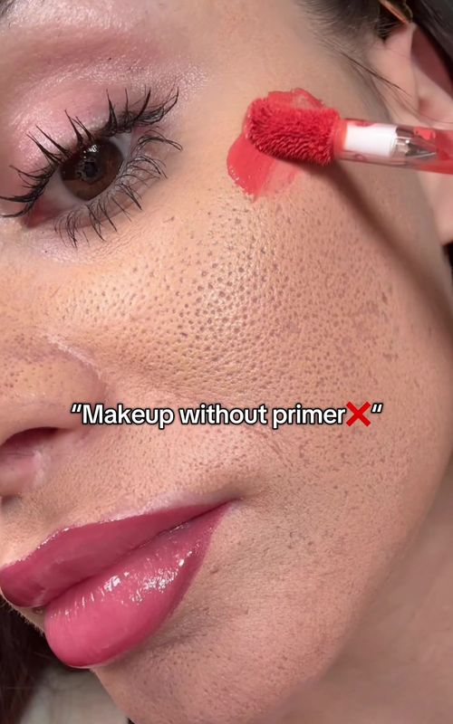 my makeup secret for glowy and long lasting makeup the VDL Lumilayer Primer #VDL #LumilayerPrimer #Glowyskin #BlackFriday #Bloomkare 