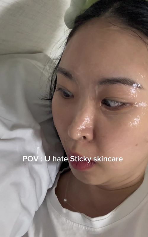 Who hates sticky skincare?😂 Product from @Abib Cosmetics  ✨Barrier jelly overnight sleeping mask ✨Dark spot collagen Wrapping mask  #abib #nightroutine #kbeautyskincare #skincarehacks #skincaretipsforyou 
