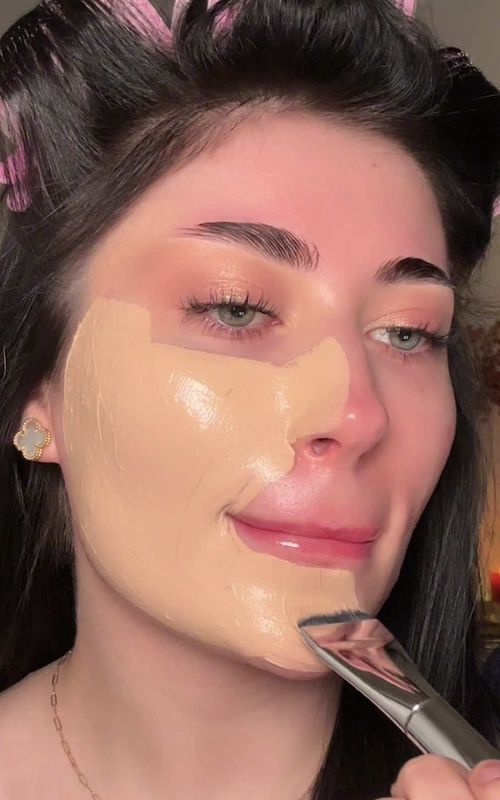 Base routine that works ✨  @mixsoon 💕 #mixsoon #beanessence #makeuphack #mixsoonbeanessence #foundation 