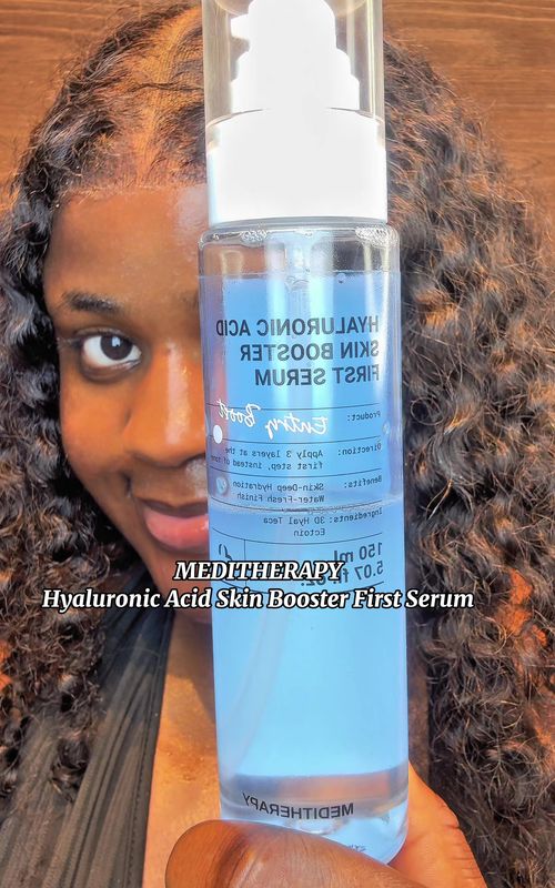 Getting my glass skin back with this Hyaluronic Acid Skin Booster Serum 💙 @Meditherapy Global Official  #meditherapy #hyaluronicacid #koreanskincare #dryskin #glassskin