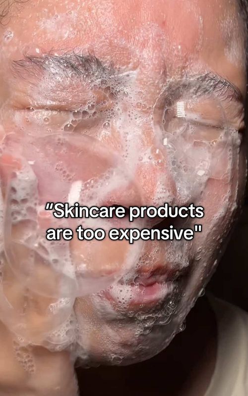 then make your own skincare! It doesn't have to be expensive to work. #clearskin #diyskincare #koreanskincare #glassskin #healthyskin   Home remedy, glowing skin, cucumber mask, rice water, rice mask, tea mask, acne  