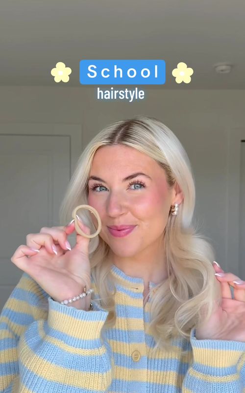 School Hairstyle idea!!!☺️✨💕 A cute low bun idea 🥰 all you need is 1 hair tie & 1 elastic!! @Moroccanoil @Dae Hair @gimme beauty #taylorxhairstyles #easyhairstyles #schoolhairstyles #hairtutorial 