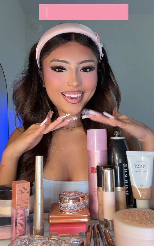 Full doll makeup tutorial in one video babes!!  My makeup products:  👀Eyepatches: @Beauty of Joseon US    🧴Creams: @Too Faced @Rare Beauty @mixsoon @Morphe Cosmetics  ☁️setting/ baking powders : @Huda Beauty @Laura Mercier @Beauty Creations Cosmetics    💄Face makeup: @Charlotte Tilbury @Flower Knows Makeup @Haus Labs @Maybelline NY @Britney Cosmetic’s @ONE SIZE BEAUTY  #makeuptutorial #makeupinspo #girls #foryoupage #makeup 