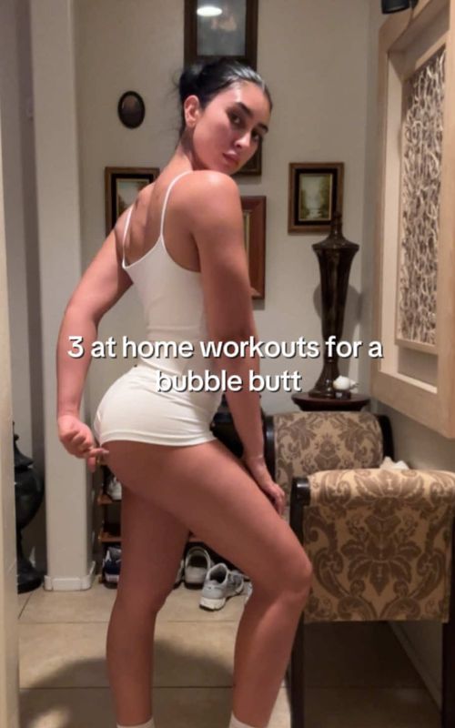 I used to do this 5 days a week because it was low intensity and  quick you could definitely do it 3days a week instead! I would get home from school do this, then shower #gym #gymtok #athomeworkout 