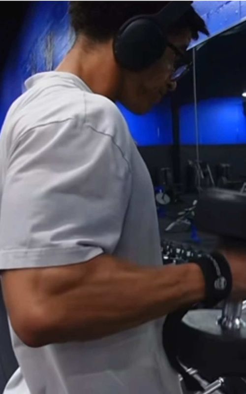 New gym with @djay_caban #GymTok #gymedit #chestandback #fyp #viral