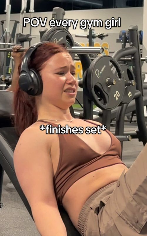 the girls who get it, get it 💅 ... a reminder that sweat is NORMAL!!! | more fitness content like this on my page #GymTok #gymhumor #relatable #gymgirlproblems #gymanxiety 