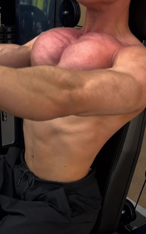 Chest Pump 🧬 #gymmotivation #bodybuilding #Fitness #fyp 