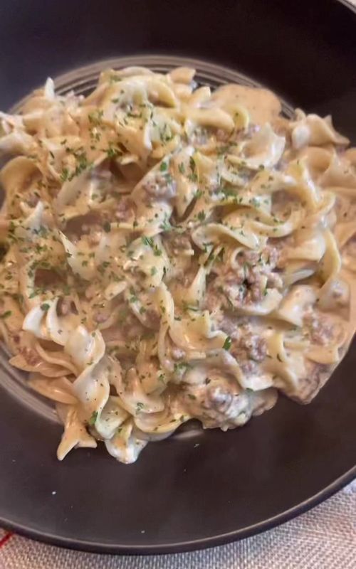 One Pot Ground Beef Stroganoff for an easy week night meal #fyp #fypシ #foryou #foryoupage #foryourpage #cooking #recipe #beef #foodie #dinner #viral