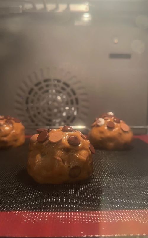 TIME LAPSE BAKING COOKIES ⏰⏲️ #cookies #recipesoftiktok #americancookies #chocolate #fyp 