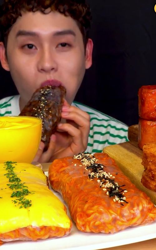 ASMR Long ~ Buldak Ssam Jjajang Ssam 🔥 King Menbosha Fried Shrimp Tong Spam Mukbang ~!! #foryour #fyp #foryourpages #bonggil #bonggil_asmr #bonggilontiktok #mukbangbonggil #eatwithbonggil #mukbang #asmr