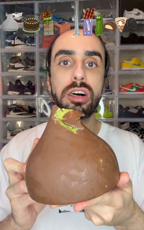 Food ASMR Eating a Dubai Chocolate Hershey’s Kiss  #asmr #mukbang #eating #satisfying #foodasmr 