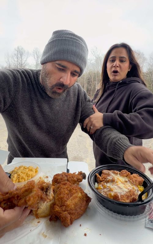 I'm trying my best to hold myself back and not get an attitude #rockpaperscissors #rockpaperfoodchallenge #husbandwife #foodreview #american 