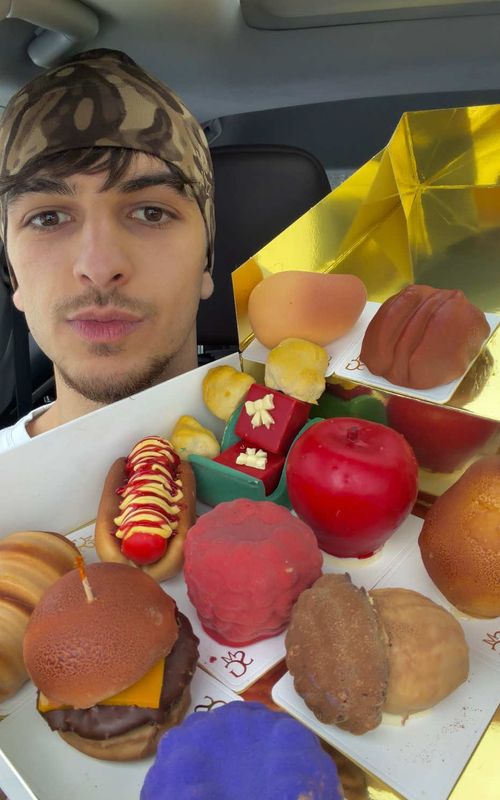 🎅🏻🎄NEW CRUNCHY PASTRIES  @Mon Secret Gourmand  #pastries #crunchy #asmr #mukbang #mukbangeatingshow foodie beautiful pastries trompe l’oeil patisserie Cedric grolet food review