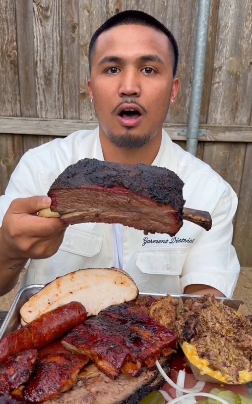 Best BBQ in Texas? #fyp #bbq #foodreview #mukbang #foodtiktok 