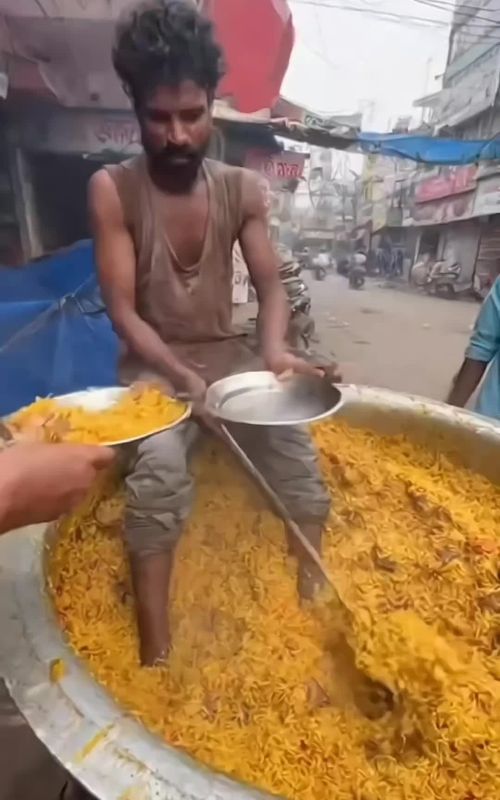 Indian street food rice recipe. wait for amazing sweets#food #cocking #foodwithoutfilter #ricerecipe #sweets 
