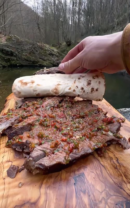 #cookingforest#outdoorcooking #cooking #Recipe #beef #survivor#cookingasmr #leon#outdoorcooking #cookingnature