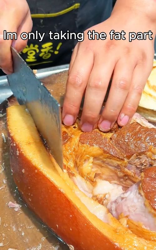 Love the fat#chinafood #fyp #foodtok #streetfood