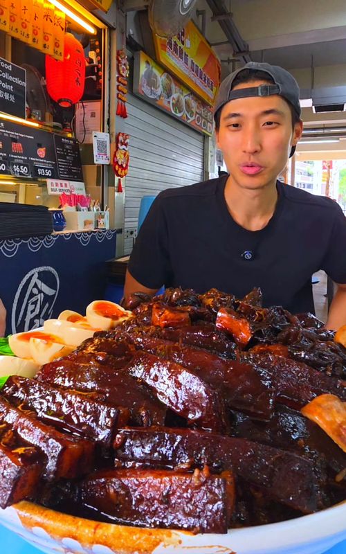 8KG Braise Pork Belly Rice Challenge! Chewing is optional when pork belly is THIS good. 📍braise - Golden Mile Food Centre #foodchallenge #sgfoodie 