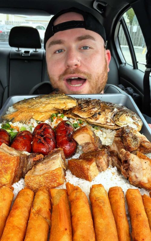 Best Filipino in Chicago? 🇵🇭 #filipinofood #mukbangeatingshow #Foodie #fypシ #viral 