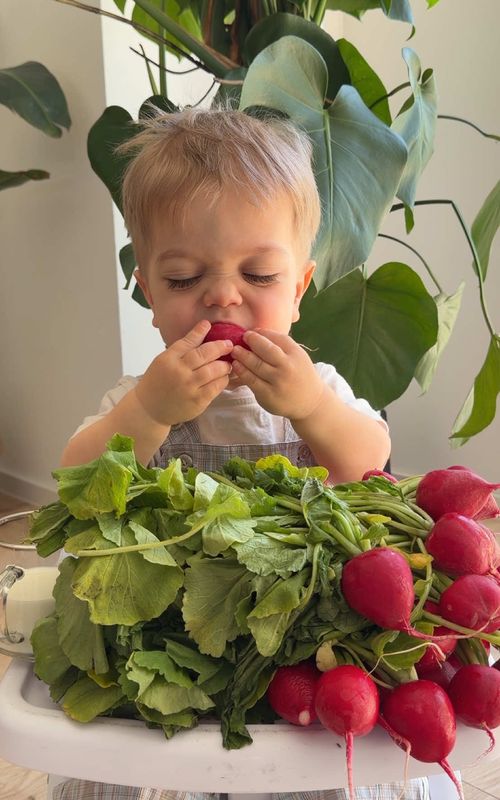 🫜 radish 🫜 #fyp #family #familyfun #mukbang #kids 
