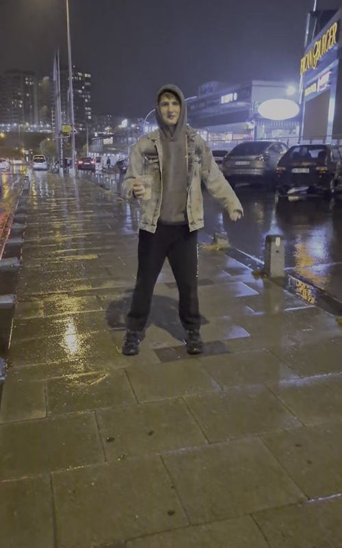 #funny #throwing #night #turkey #laugh #istanbul #coffee #throw @BEİZEN 