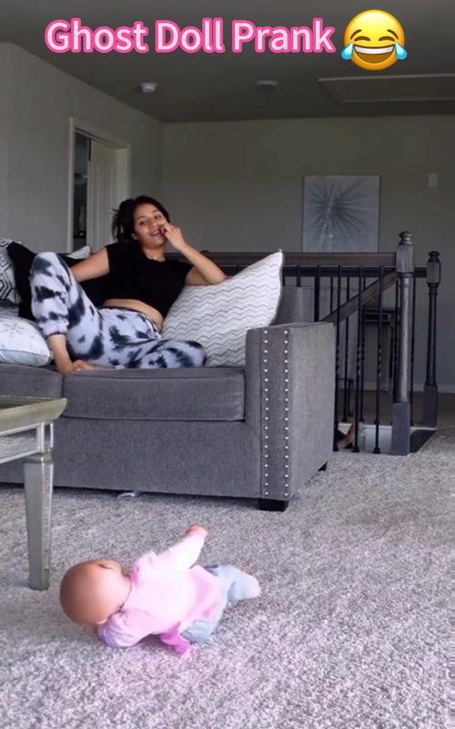 Ghost doll prank #tiktok #prank #funny #fouryou #happy #fyp #people #froyou 