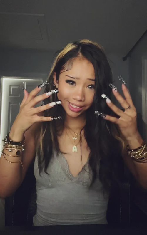 #cringe  🫧Contacts from @eyemoody_us use code “AMARAH” for $ off 
