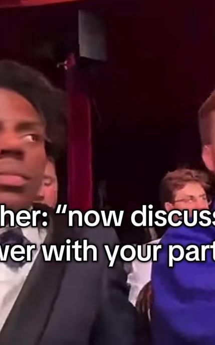 Awkward 😬 #fyp #viral #relatablememes #funnymemes #relatablevideos 