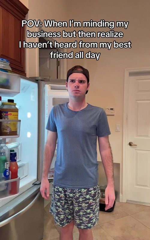 So… we chose silence today? #friends #bestie #relatable #viral #fyp 