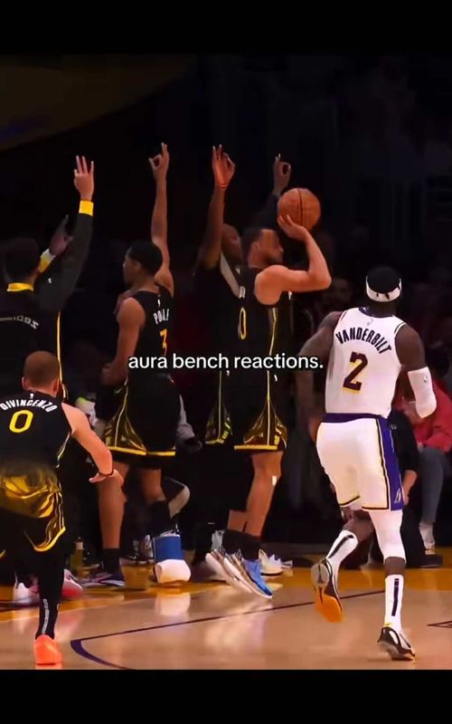 These bench reactions are peak 🔥 (@House Of Basket) #nba #basketball #sports #fyp #dunk 