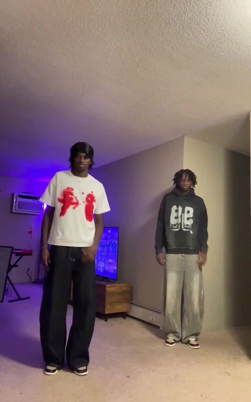 I think we like this version better🔥 Dc: Me #fypシ #duo #twin #dance #fyp #viral #blowthisup #dancechallenge #trending #tripout #latestdance #newdance 