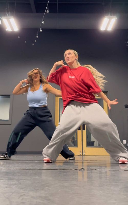 call all ya want ☎️🙅🏼‍♀️ dc me  @Jillian Lovins #AREA54 #ladygaga #beyonce #telephone #jordangracechoreo 