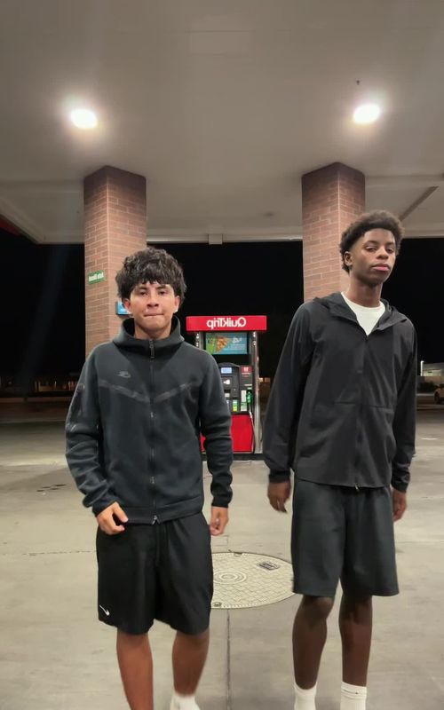 new dc: us @imxsiah #trending #duodance #fyp #newdance #viral