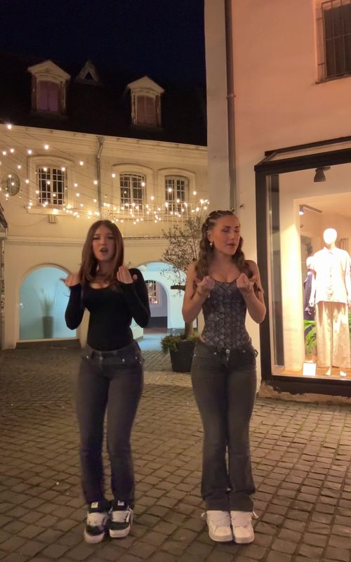 @Lara #fyp #viral #saabrücken #dances #duo 