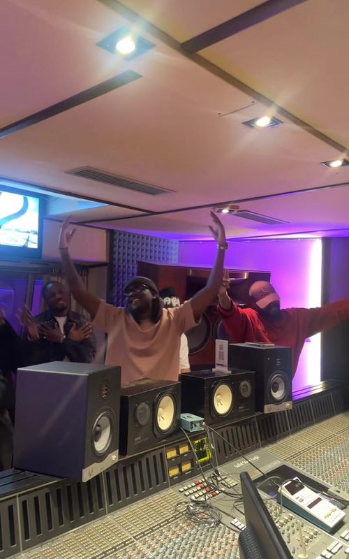 PÉPÉLÉ dispooo 🥳🫵🏾‼️ @fallyipupa #jeunessedoreemusic #newmusic 