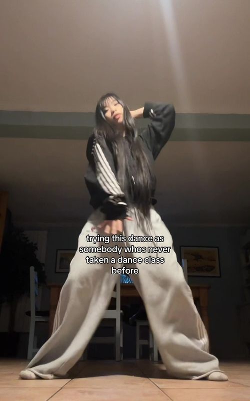 i see sm people hating on this choreo but its lowk so fun 😭 #fyp #katseye #Kpop #pinkyup #dance  