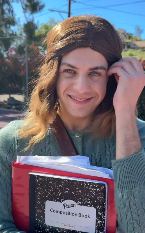 still waiting to get discovered on the streets of a small town for my amazing singing abilities #comedy #parody #disney 