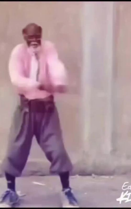 #funny #comedy #viral #trending #fyp #foryou #foryoupage #reaction #funnyreaction #hollywood #movieclip #moviememes #afrocomedy #afrofunny #africancomedy #silentcomedy #facereaction #expressions #visualcomedy #globalcomedy #worldfunny  #fyp #foryou #viral 