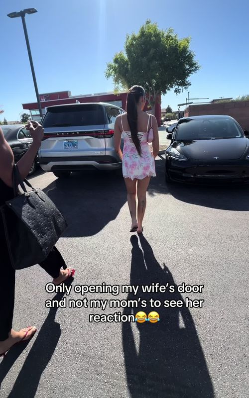 She was boutta go off😂😂 #lmao #prank #foryou #blackmom 