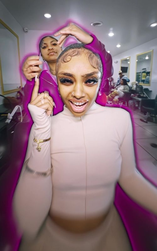 go tell yo GF THAT IM YO GIRLFRIENDDDD 🙈🙈🙈 #newmusic #LAYBANKZ #blackmusic black woman in pop>>>😍 comment ur fav lyric from this song!