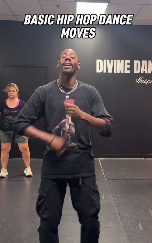 BASIC HIP HOP DANCE MOVES ✊🏾✨  @Divine Dance Studio  #dance #fyp #explorepage #hiphopdance #viral 