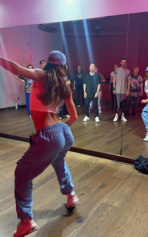 I can’t believe my annual @shuffleverse dance convention is dropping soon!! 2026 lineup is crazyyy, stay tuned if you wanna learn how to dance like this!✨ Round 2 of this choreo next Mondayyyyy!!! You comin’!? If you haven’t yet come by and gotten a taste of my Monday Night shuffle choreo classes at @MDC DANCE COMPLEX what’re you waiting for!? Every Monday, 8:30pm at Millenium Dance Complex in Studio City, CA!! We’re just waiting for you to join the family!!!🧚🏻‍♀️ Love you guys, to my MDC crew: thank you for giving me life and purpose ✨✨✨ Thank you to my queen @stephysquats for capturing this moment hehe i was just showing the class the choreo for the first time, barely performing, and there’s something about the chillness of not even knowing i was being recorded that makes me love this video 🦋 #shuffle #shuffledance #cuttingshapes #footwork #edmlifestyle      