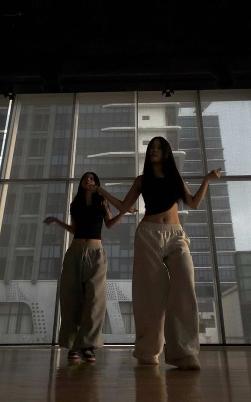 Pocket Locket 🔒 dc @TheOther 디아더 #pocketlocket #dancetok #dancechallange #explore #fyp 