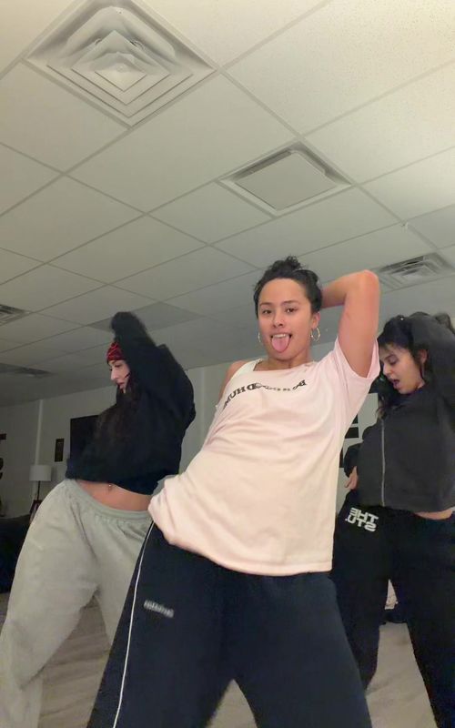 ohhhhh 👯‍♀️ (tag dc) #fyp #dance #trio #girls  @kassy @Sara Fed 